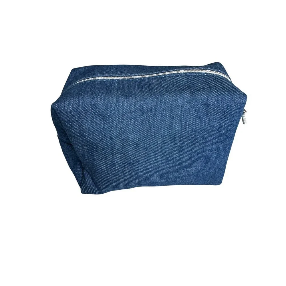 Dior Beauty Limited Edition Denim Cosmetic Pouch star zipper pull new